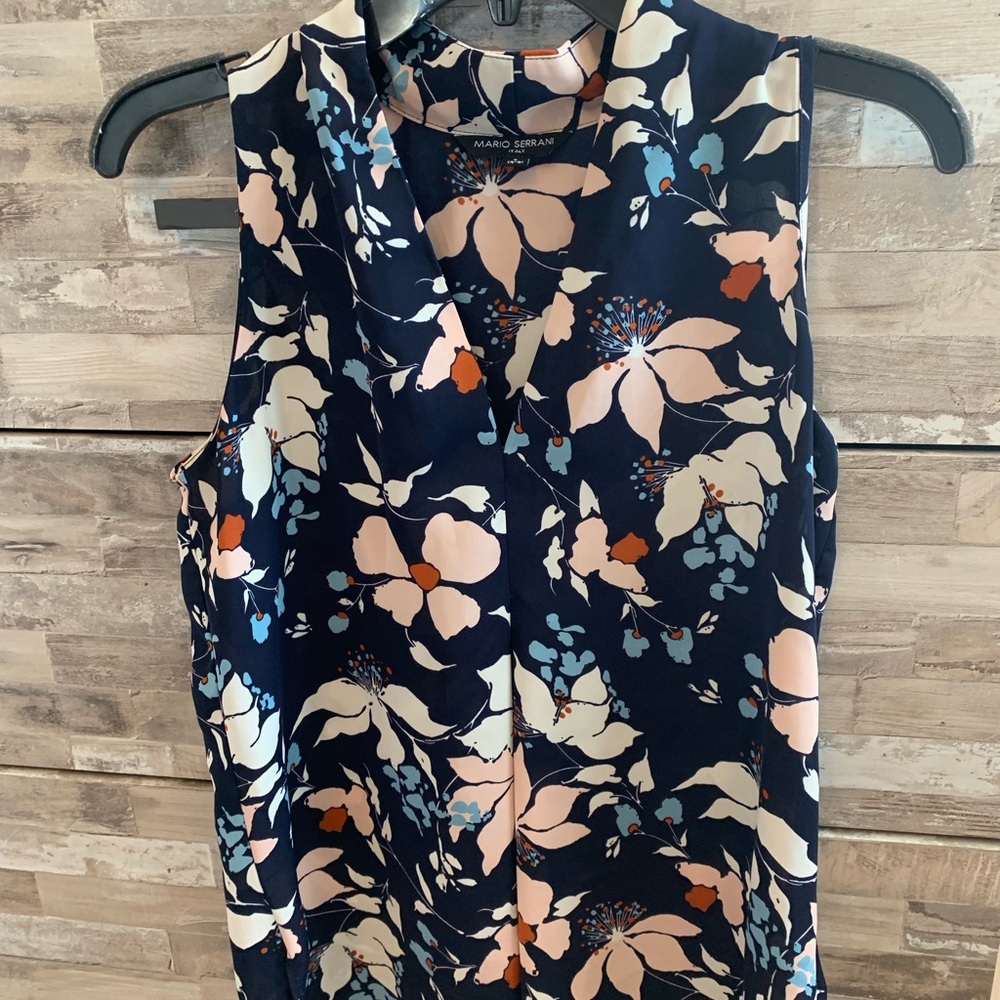 Floral sleeveless blouse